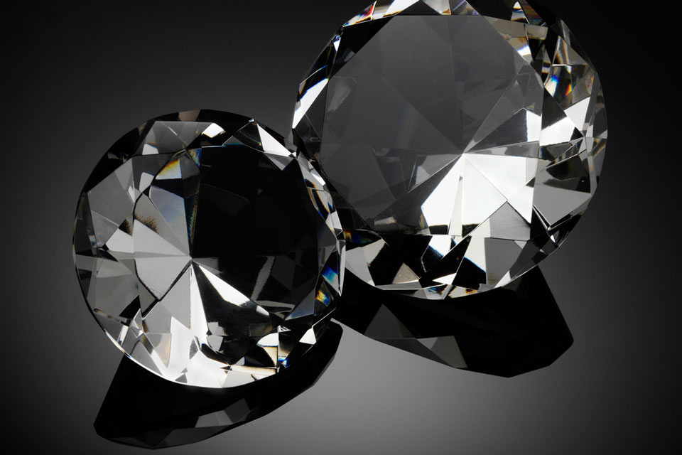 15年に上海で天然として販売していたダイヤモンドの14 が合成ダイヤモンド