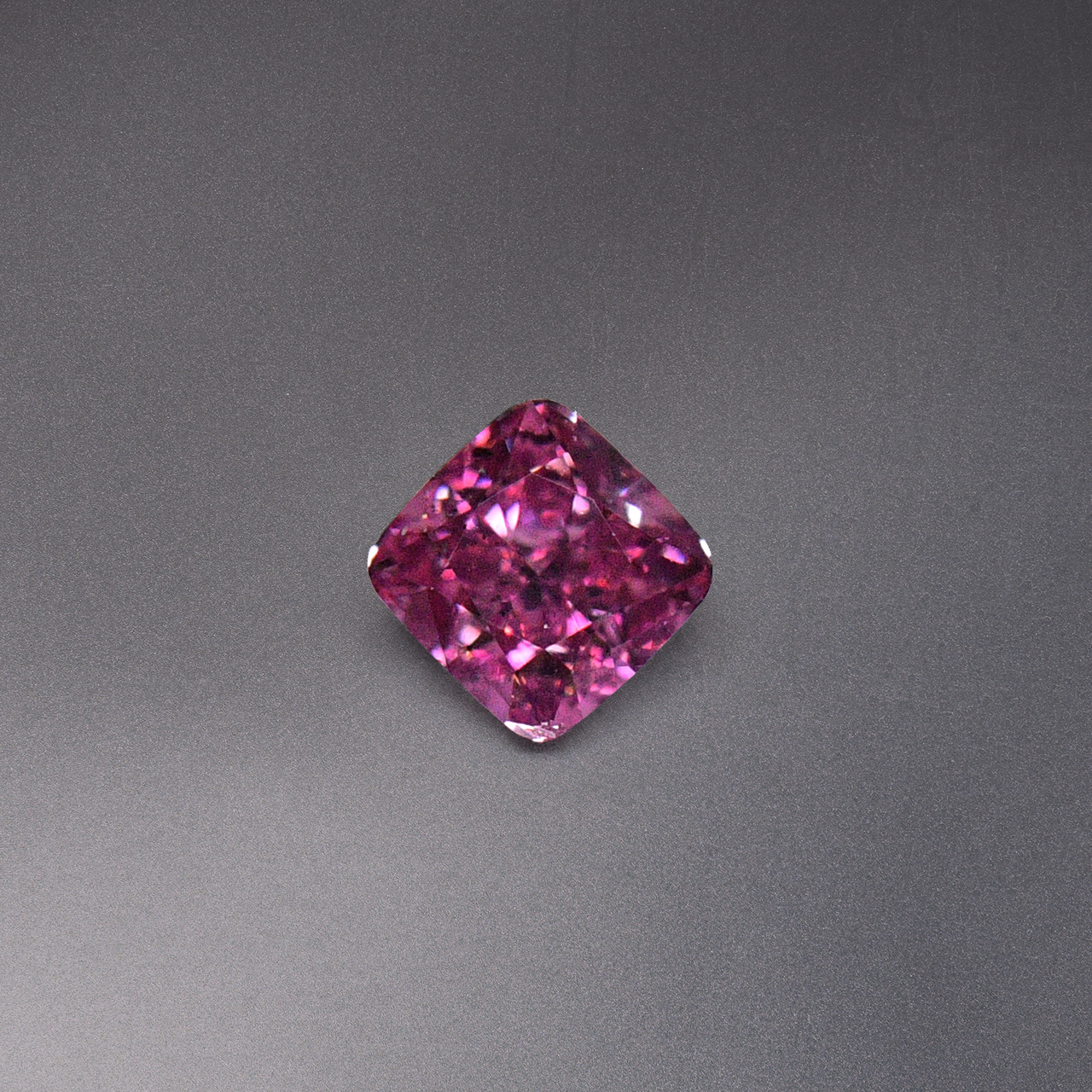 ファンシービビッドパープリッシュピンクダイヤモンドルース‐0.109ct 