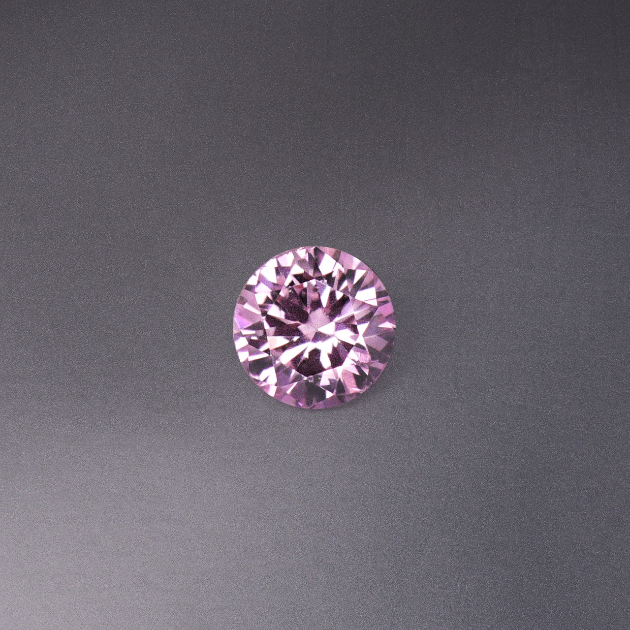 ファンシーインテンスパープリッシュピンクダイヤモンドルースの拡大画像｜0.190ct, Fancy Intense Purplish Pink, Round Brilliant Cut, VVS2, GIA