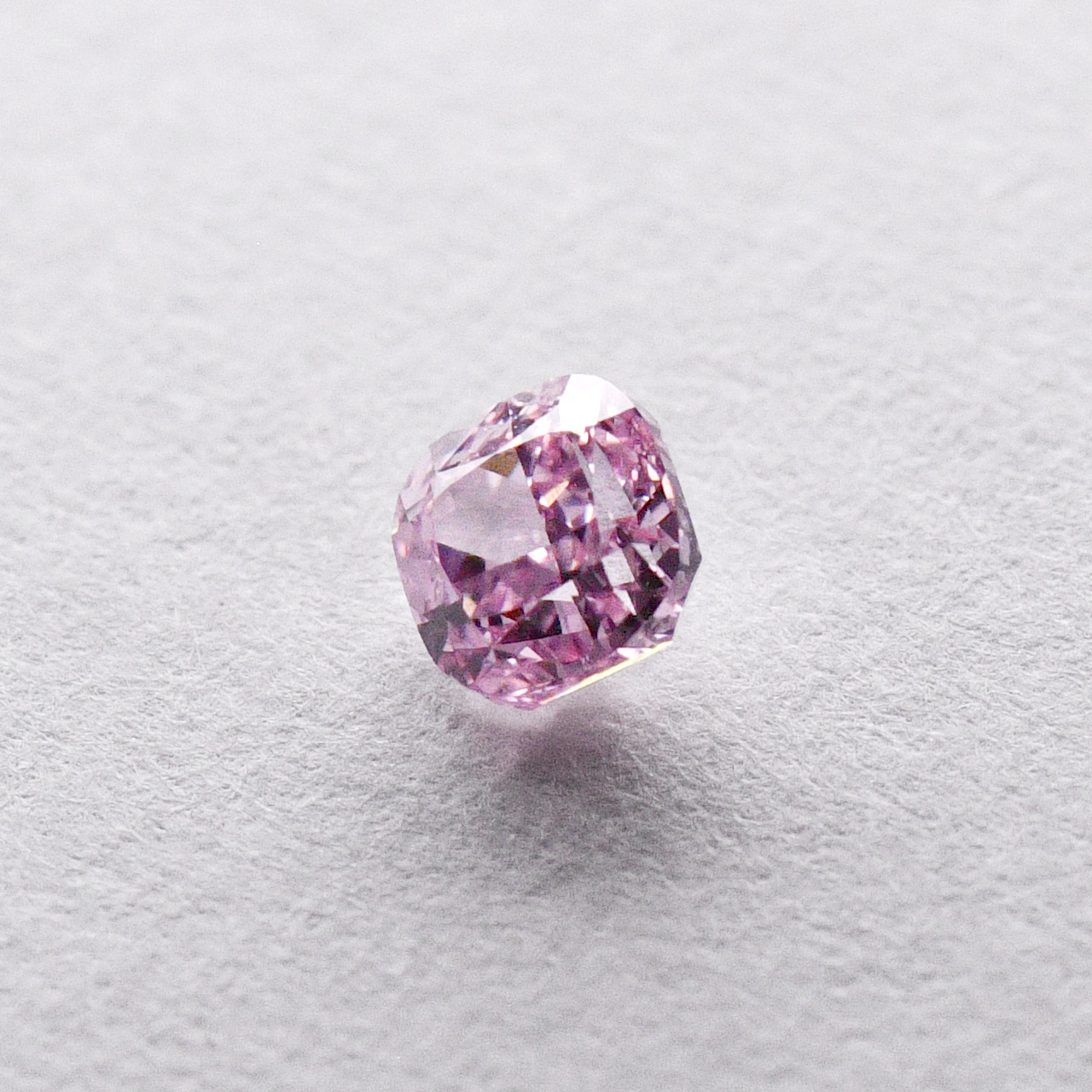 最初の 感動ファンシーインテンスピンク SI-1 ダイヤモンド2石 燦めきループ 惹かれあう美の引力 Fancy Intense Pink  Ptピンクダイヤモンド0.088ct ダイヤモンド0.09ct D 0.32ct リング