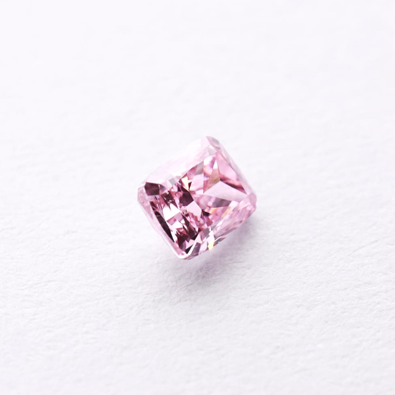 ファンシーインテンスパープリッシュピンクダイヤモンドルース‐0.23ct, Fancy Intense Purplish Pink