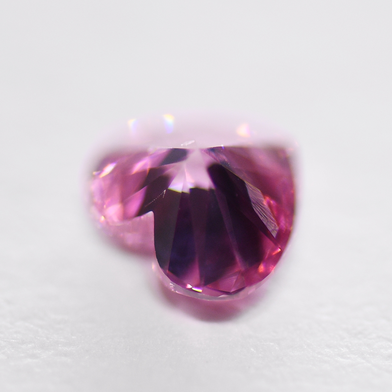 ピンクダイヤモンドルース画像4の拡大画像｜0.18ct / Fancy Intense Purplish Pink / VS2 / ARGYLE / 4PP