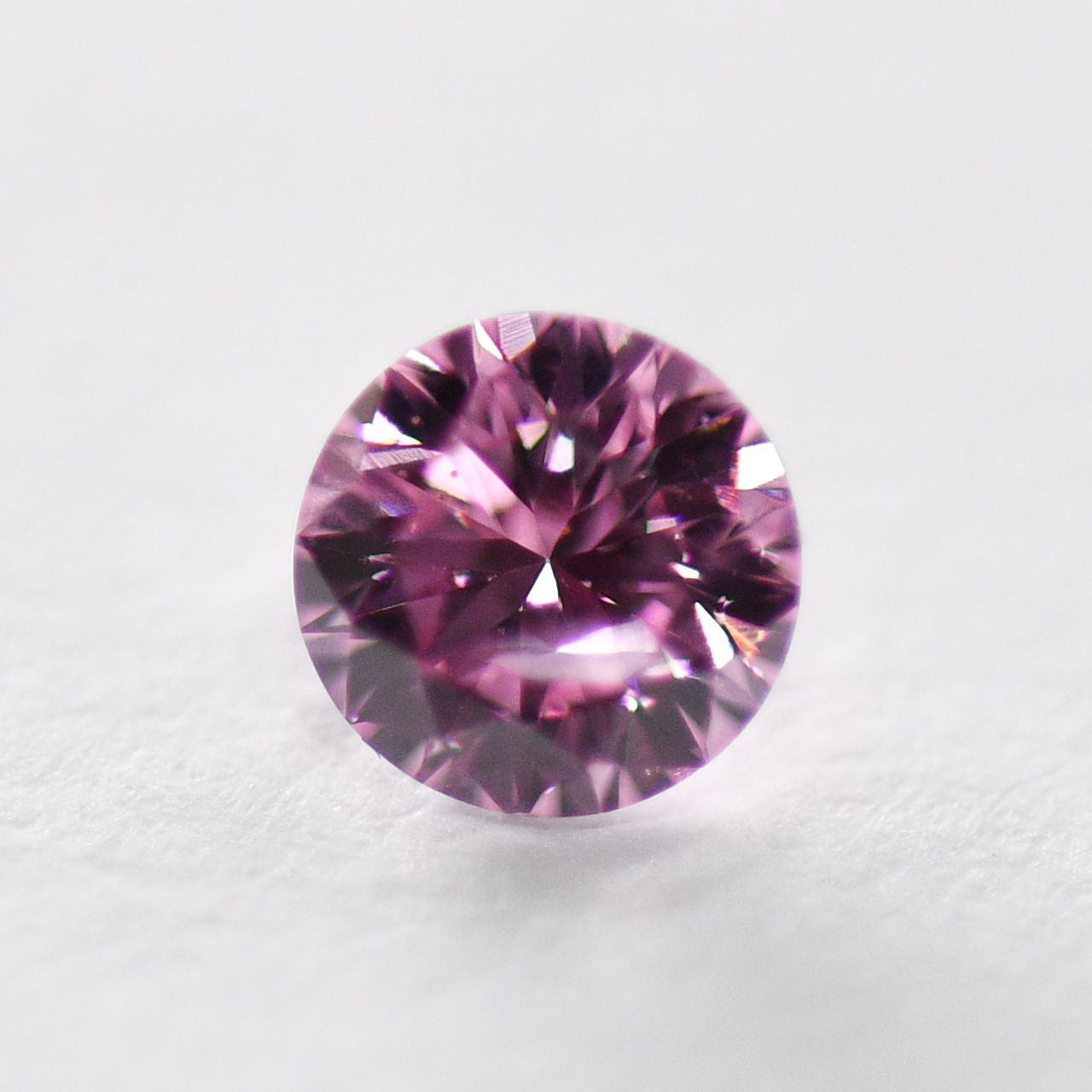 ピンクダイヤモンドルース画像2の拡大画像｜0.097ct / Fancy Intense Purplish Pink / I-1/ Round / CGL