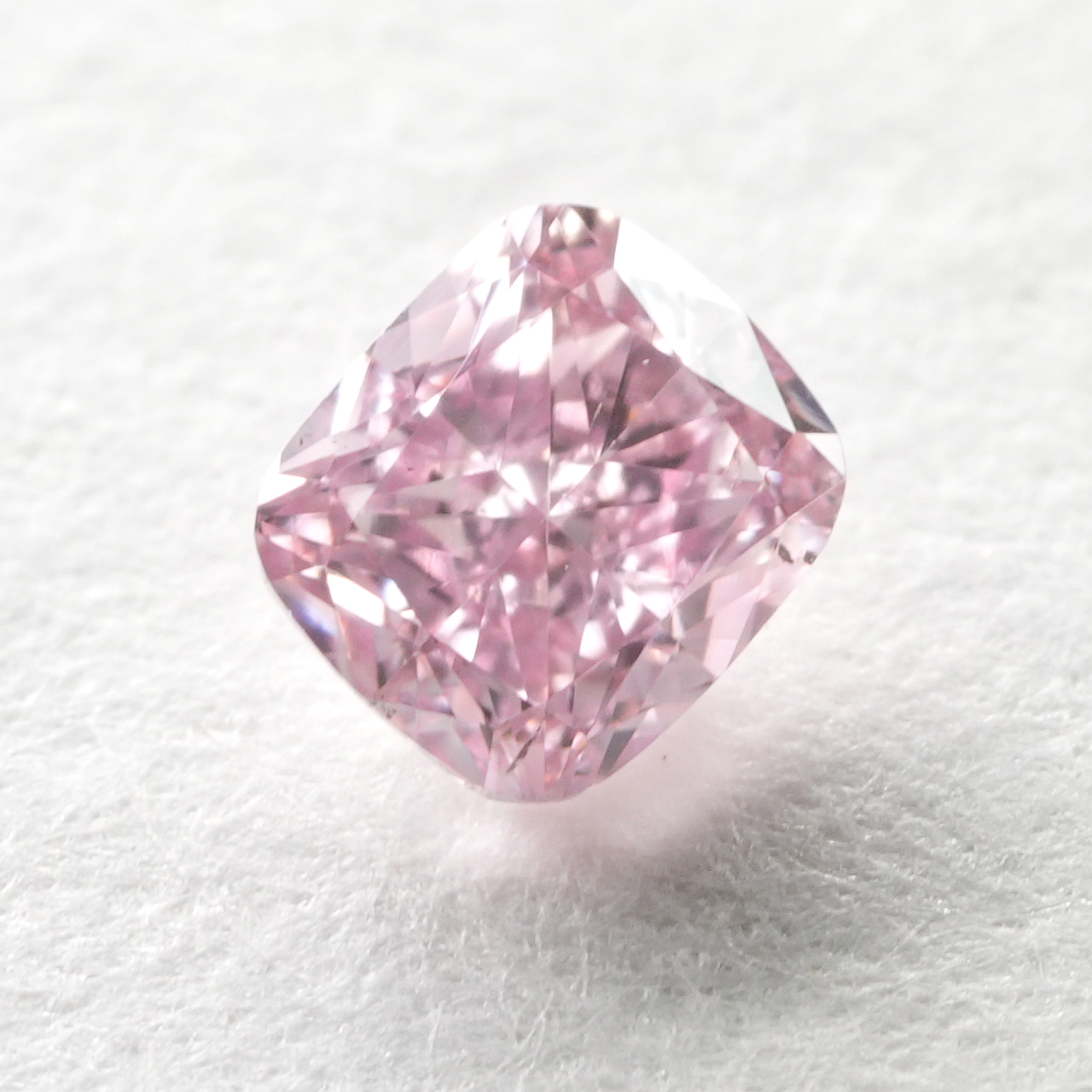 ピンクダイヤモンドルース画像2の拡大画像｜0.090ct / Fancy Intense Purplish Pink / SI-1 / Radiant