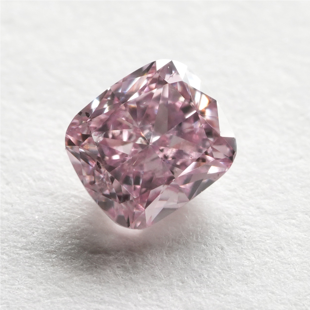 ピンクダイヤモンドルース画像5の拡大画像｜0.090ct / Fancy Intense Purplish Pink / SI-1 / Radiant