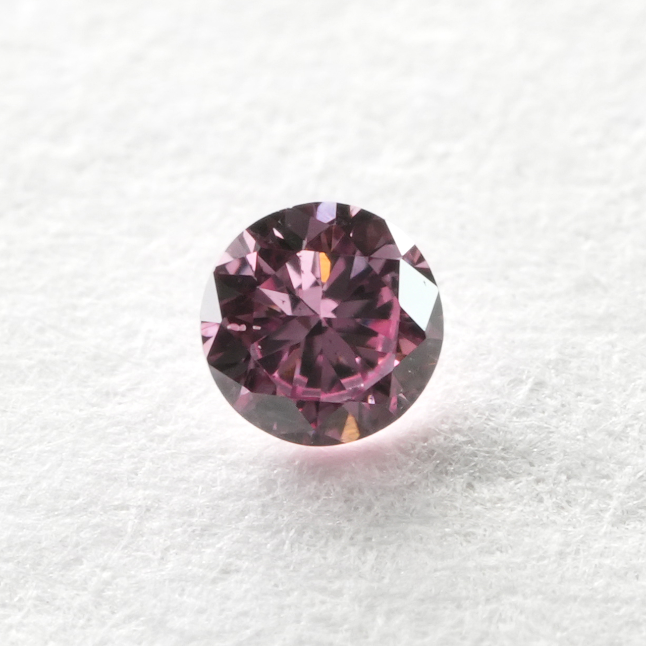 ピンクダイヤモンドルース画像6の拡大画像｜0.027ct / Fancy Intense Purplish Pink / SI-1 /Round