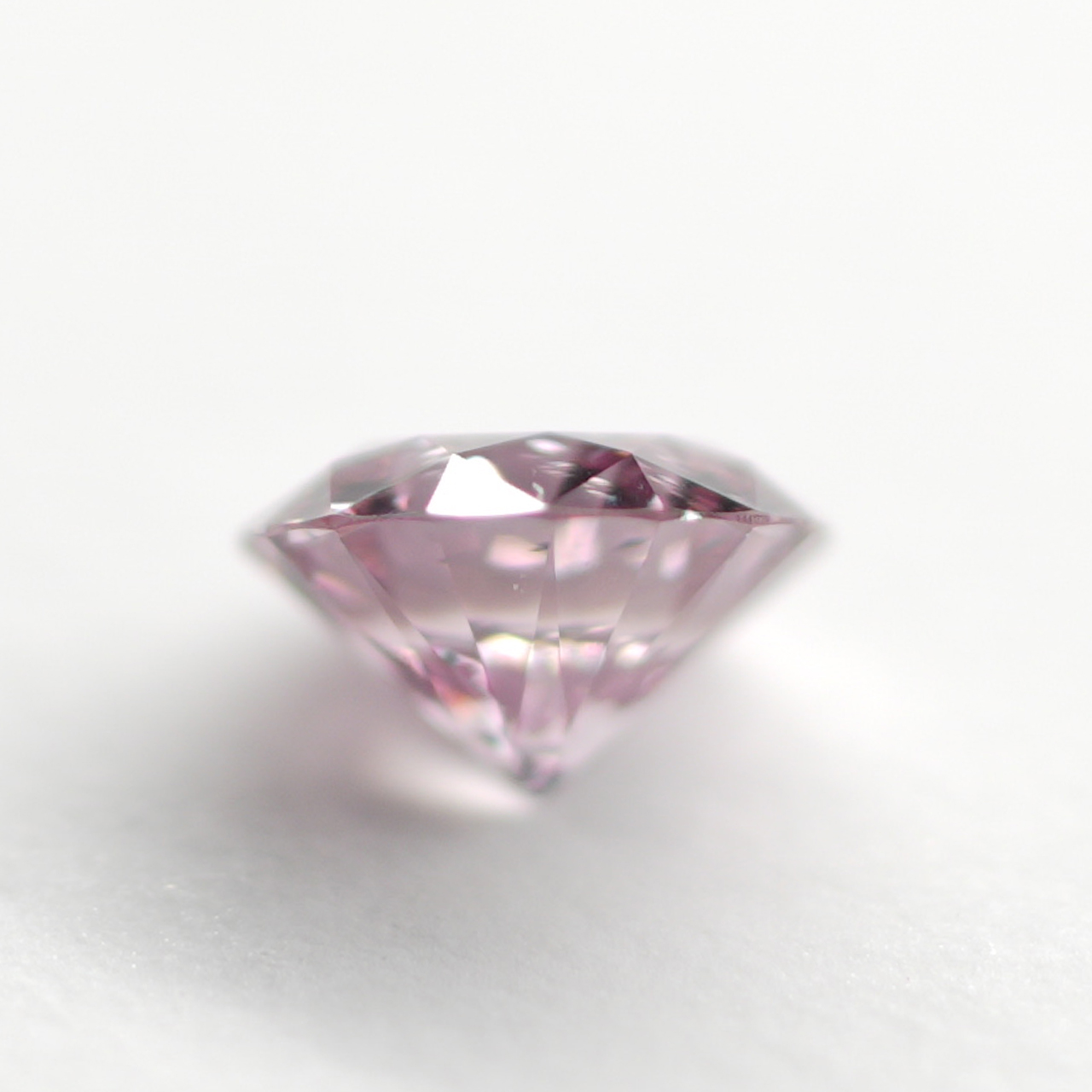 ピンクダイヤモンドルース画像6の拡大画像｜0.091ct / Fancy Intense Purplish Pink / SI-2 /Round