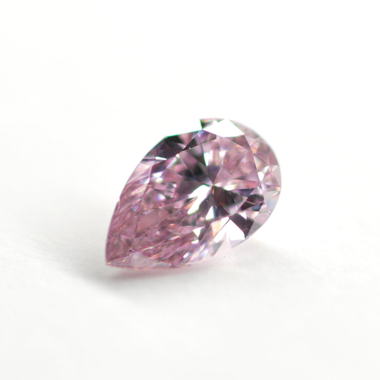 ピンクダイヤモンドルース画像4の拡大画像｜0.135ct / FANCY PINK / SI-1 /PEAR