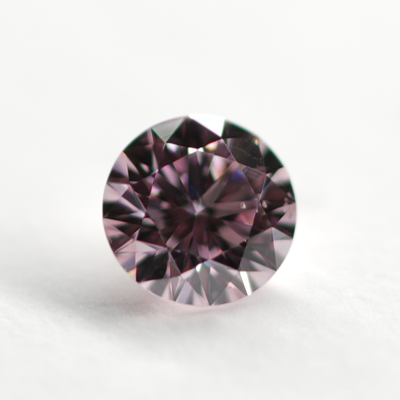 ピンクダイヤモンドルース画像1の拡大画像｜0.083ct / FANCY PURPLISH PINK / SI-1 /ROUND