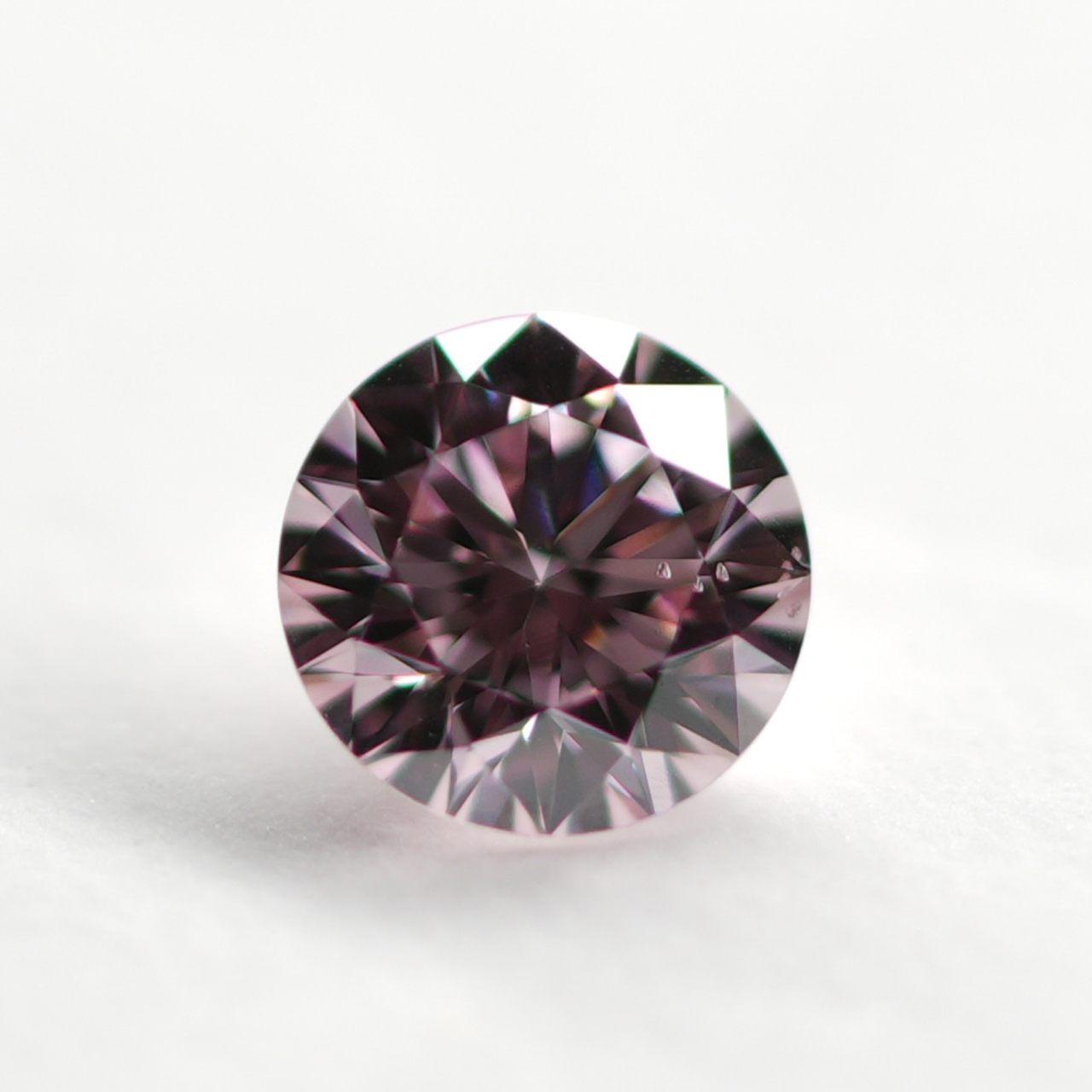 ピンクダイヤモンドルース画像2の拡大画像｜0.083ct / FANCY PURPLISH PINK / SI-1 /ROUND