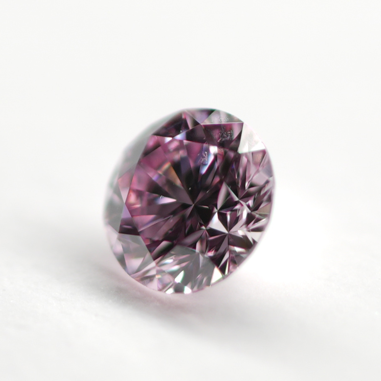ピンクダイヤモンドルース画像5の拡大画像｜0.092ct / FANCY INTENSE PURPLISH PINK / SI-1 /ROUND