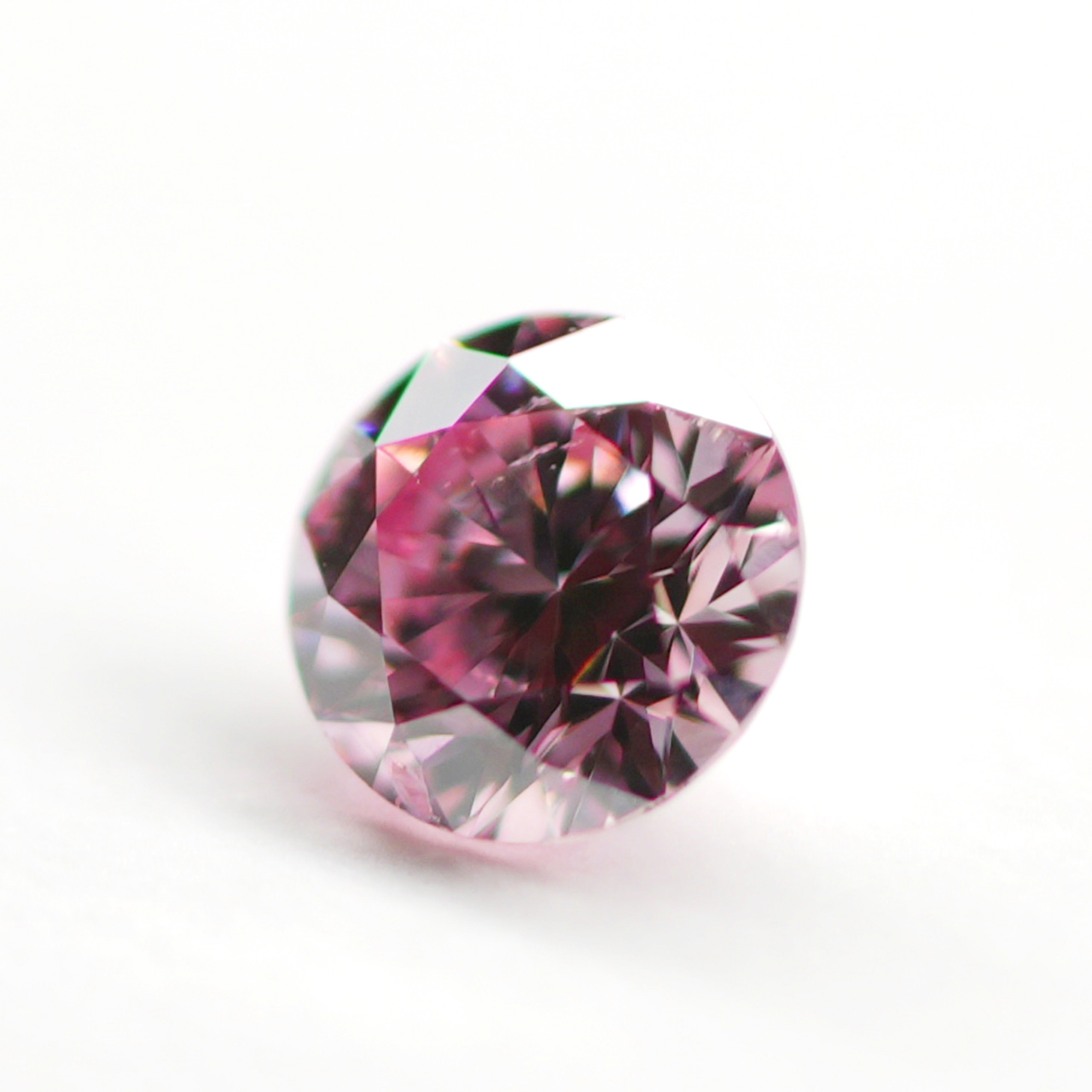 ピンクダイヤモンドルース画像2の拡大画像｜0.085ct / FANCY INTENSE PURPLISH PINK / SI-2 /ROUND