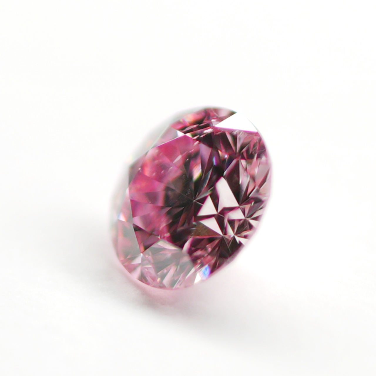 ピンクダイヤモンドルース画像3の拡大画像｜0.085ct / FANCY INTENSE PURPLISH PINK / SI-2 /ROUND