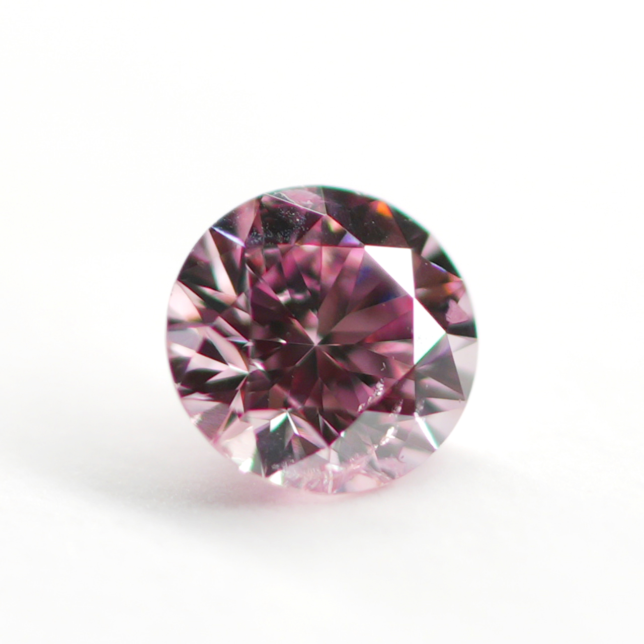 ピンクダイヤモンドルース画像7の拡大画像｜0.085ct / FANCY INTENSE PURPLISH PINK / SI-2 /ROUND