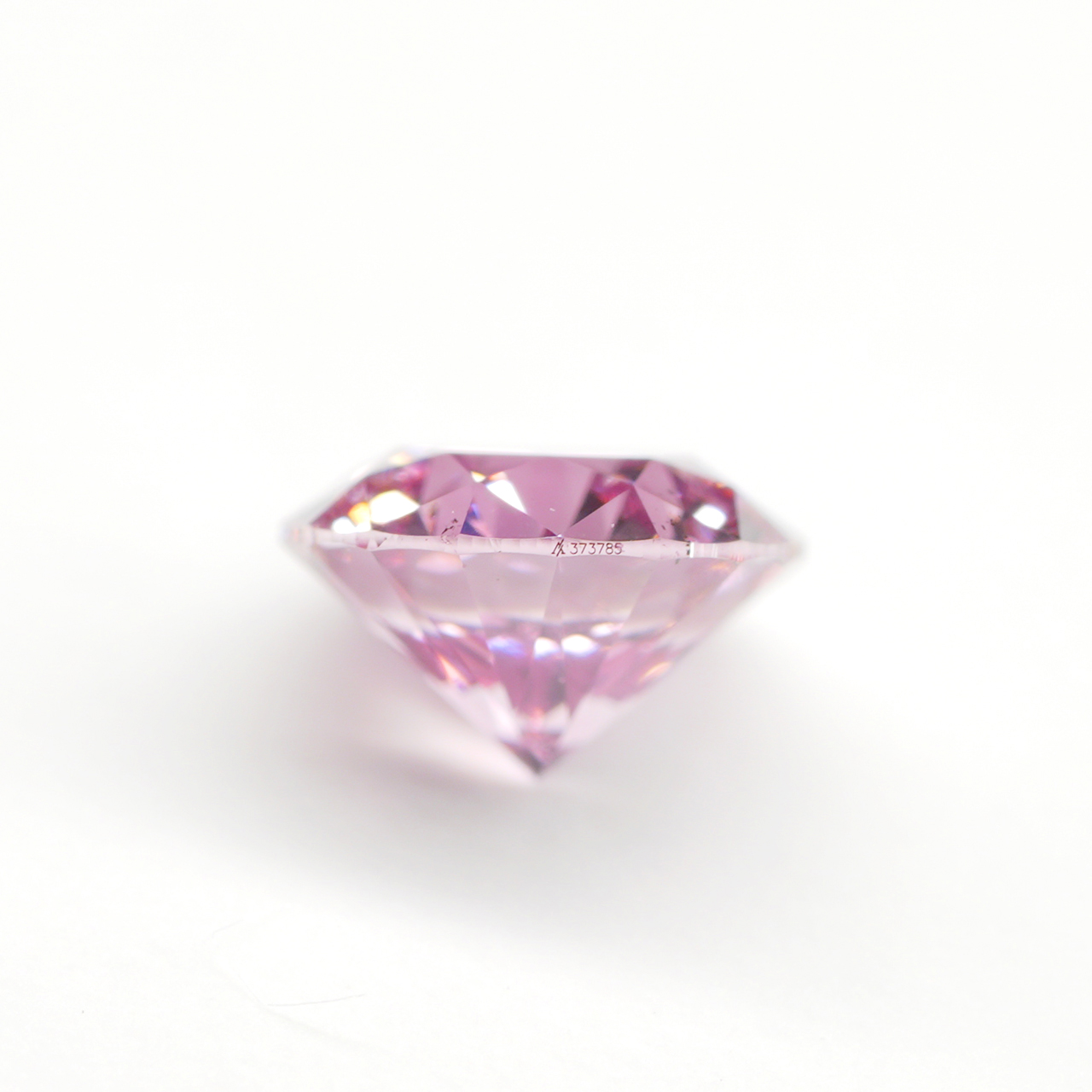 ピンクダイヤモンドルース画像6の拡大画像｜0.24ct / Fancy Intense Purplish Pink / SI2 (GIA: SI1) /ROUND